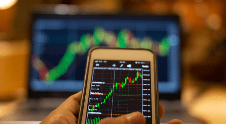 Trading with MetaTrader: MT4 vs MT5 - Vital Markets